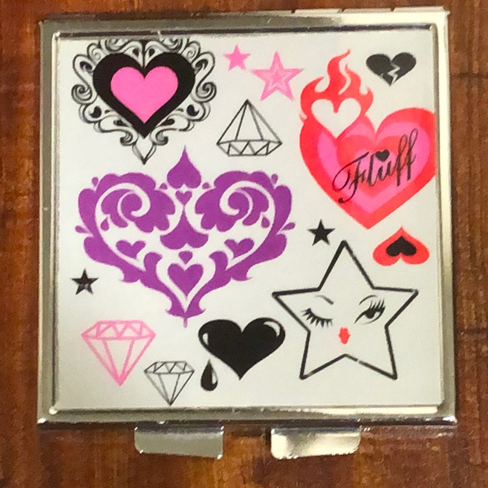 Fluff ❤️ Compact Mirror